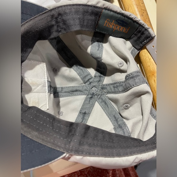 Gray Fishpond Trout Snapback Cap NICE - Picture 2 of 3